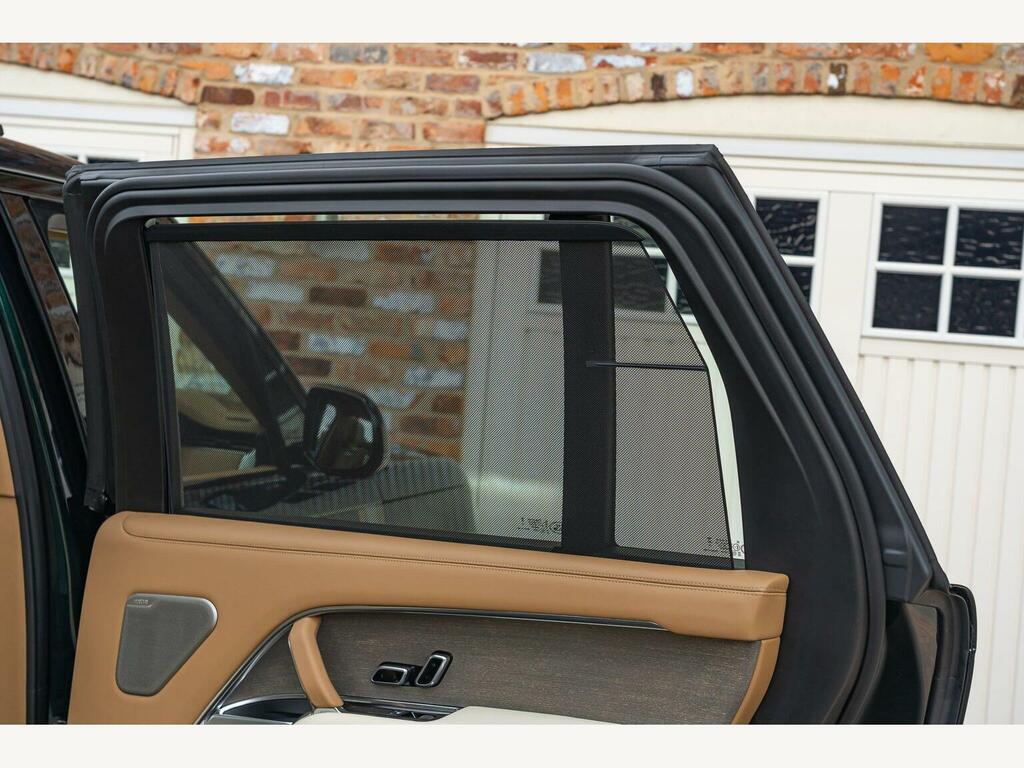 Land Rover Range Rover 2 L Rover Westminster Black P400e 4Wd #41