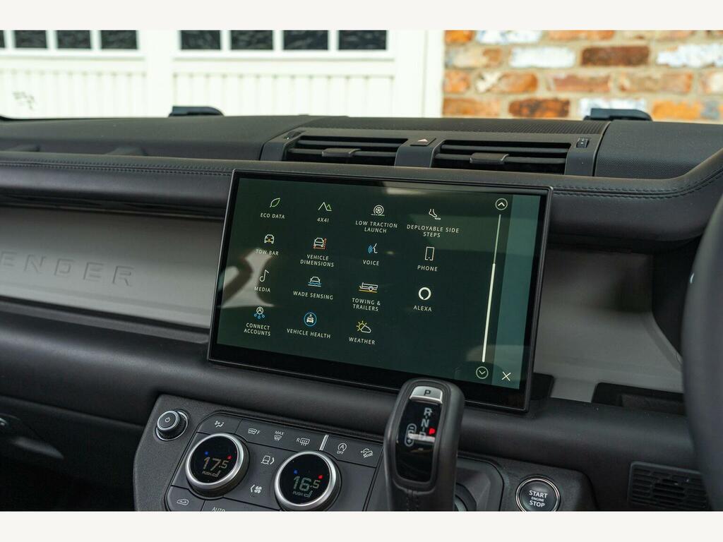Land Rover Defender 110 3.0 D250 Hard Top Hse  #46