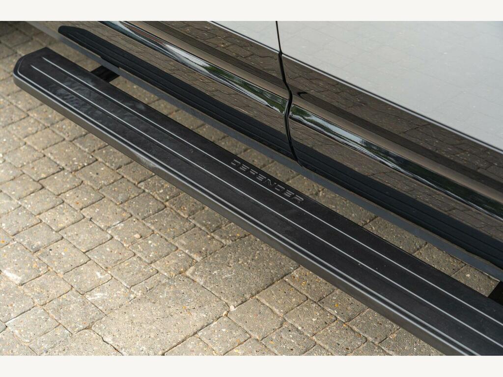 Land Rover Defender 110 3.0 D250 Hard Top Hse  #11