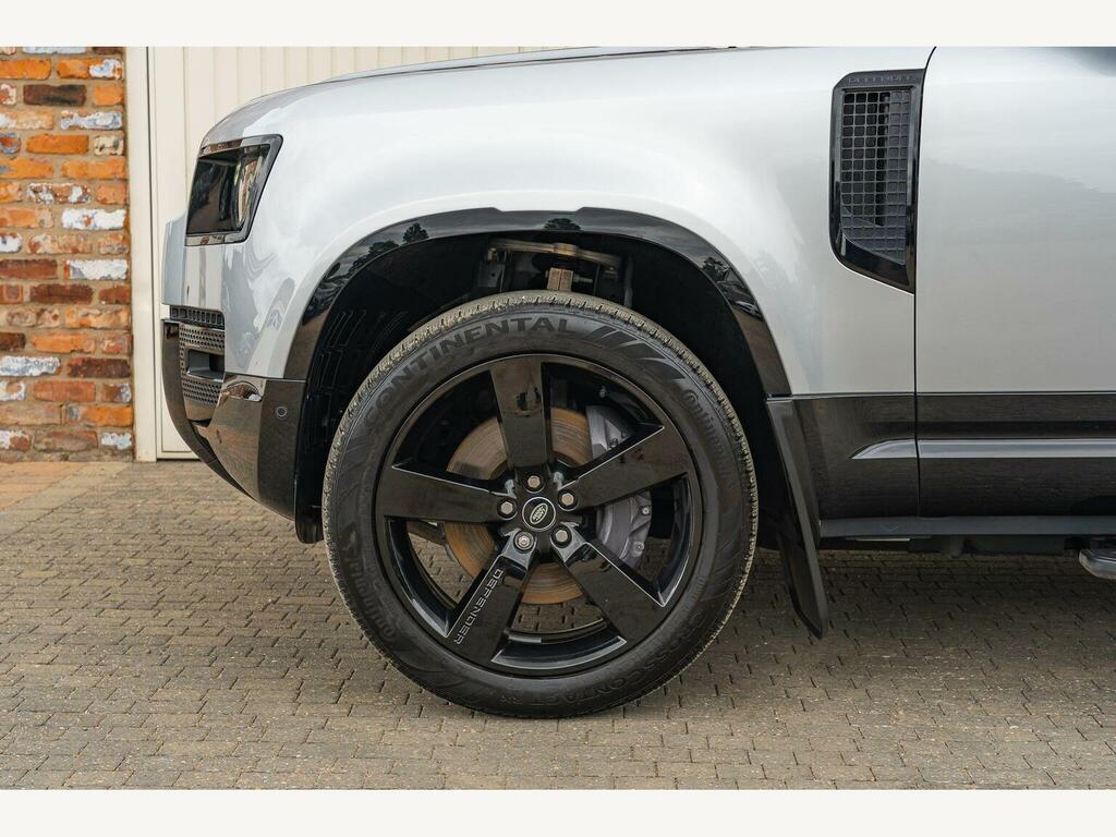 Land Rover Defender 110 3.0 D250 Hard Top Hse  #10