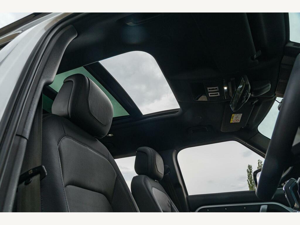 Land Rover Defender 110 3.0 D300 Mhev X-dynamic Hse 4Wd Euro 6 Ss  #3