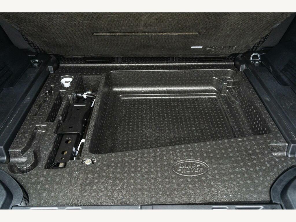 Land Rover Defender 110 3.0 D250 Hard Top Hse  #16