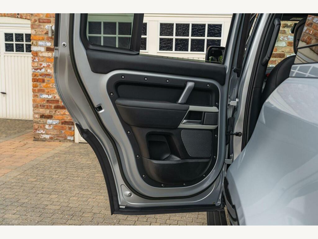 Land Rover Defender 110 3.0 D250 Hard Top Hse  #34