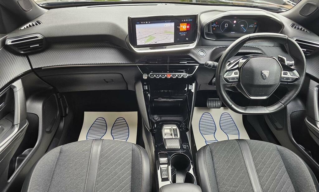 Peugeot 2008 Allure Black #2
