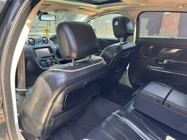 Jaguar XJ 5.0 V8 Portfolio Euro 5 Silver #15