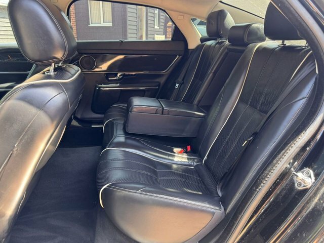 Jaguar XJ 5.0 V8 Portfolio Euro 5 Silver #14