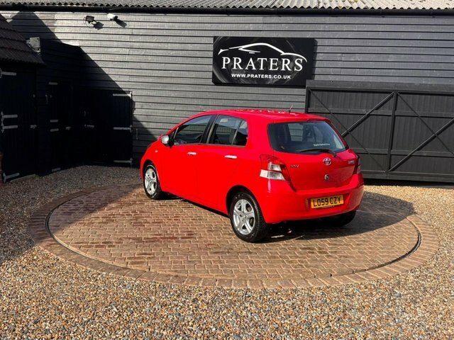 Toyota Yaris 1.33 Dual Red #10