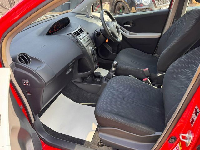 Toyota Yaris 1.33 Dual Red #5