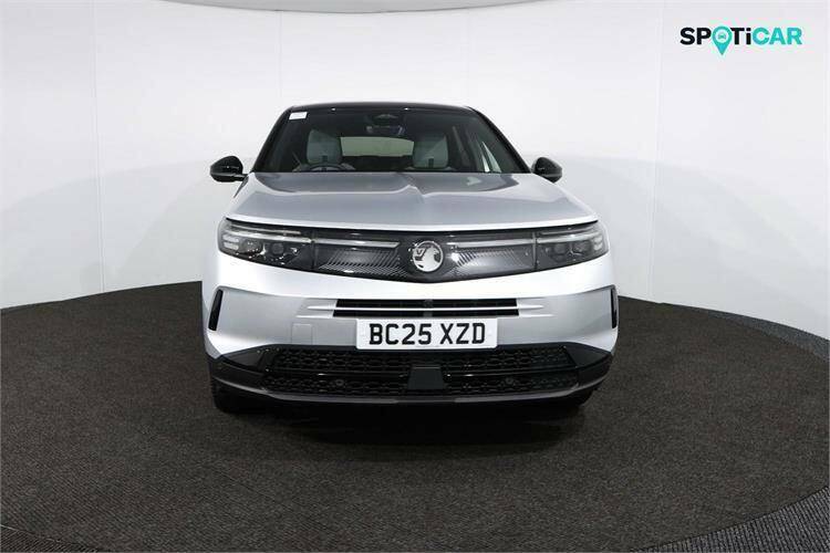 Vauxhall Grandland 1.2 Hybrid 136 Ultimate E-dct6 Pan Roof Grey #4