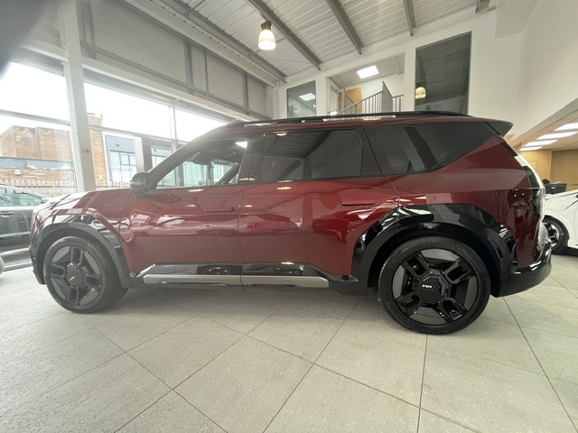 Kia EV9 Gt-line S Red #4