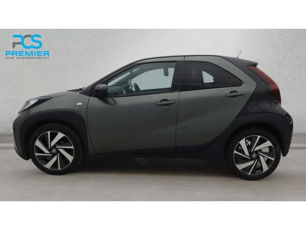 Toyota Aygo X Vvt-i Edge Green #6