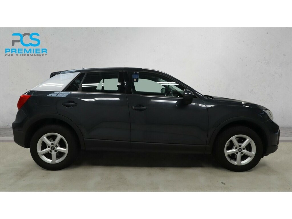 Audi Q2 Tfsi Technik Grey #5