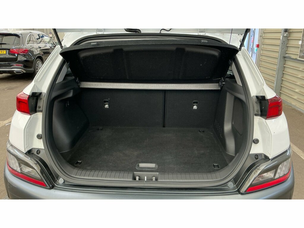 Hyundai Kona T-gdi Mhev Premium White #5