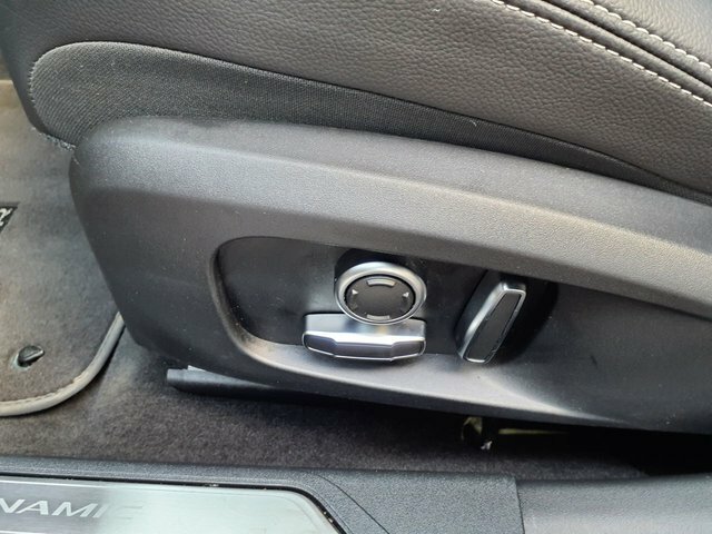 Jaguar XE 2.0 P250i R-dynamic Black Saloon E Black #4