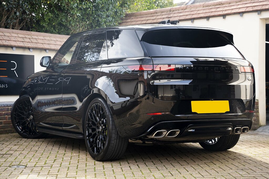 Land Rover Range Rover Sport P530 V8 First Edition Black #3