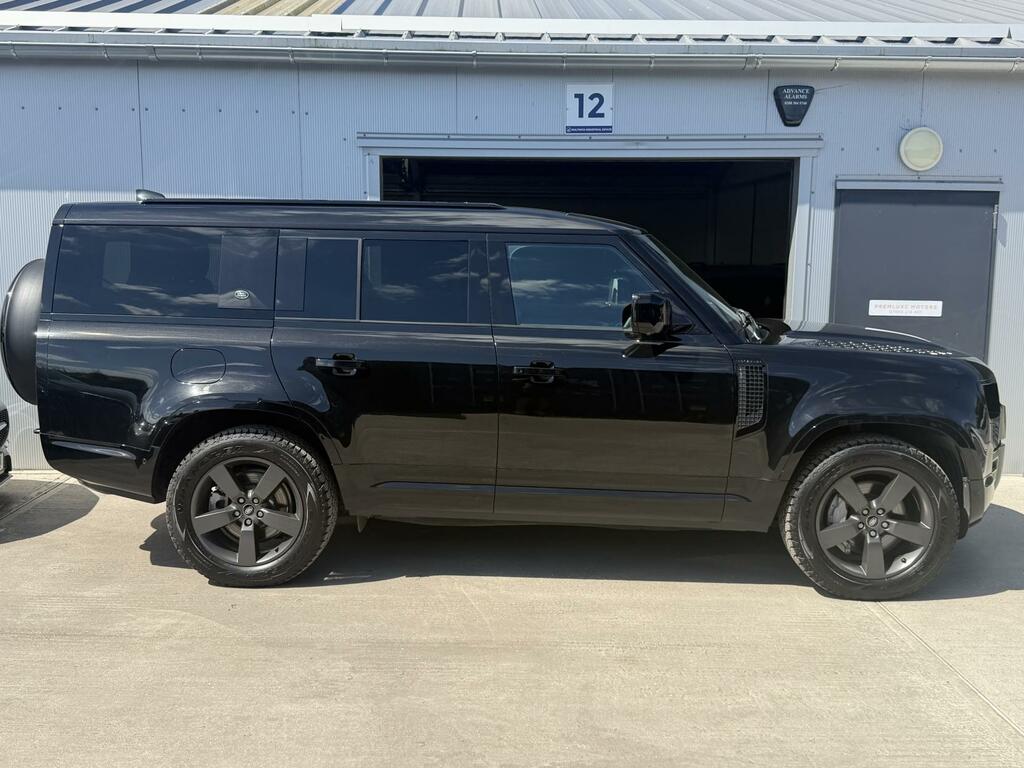 Land Rover Defender 130 X-dynamic Se Black #2