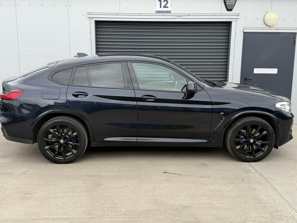 BMW X4 M M Sport White #13