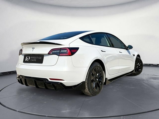 Tesla Model 3 Motor Long Range Saloon White