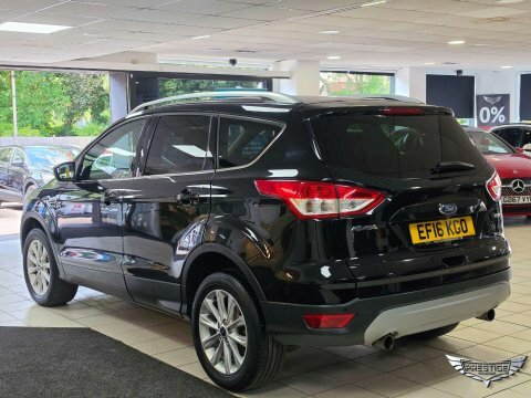 Ford Kuga 1.5T Ecoboost Titanium Black #4
