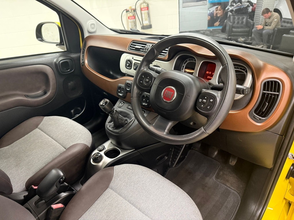 Fiat Panda 0.9 Twinair 90 Cross 4X4 Yellow #2