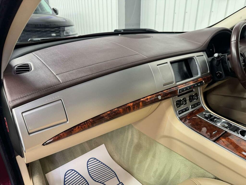 Jaguar XF 2.2 D R-sport 200 Bhp Grey #30
