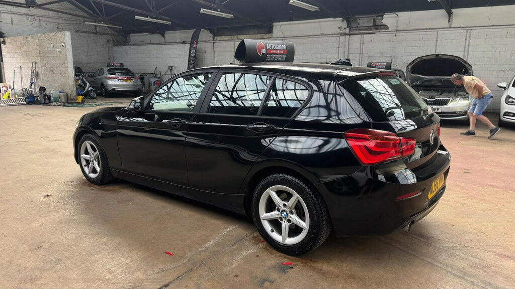 BMW 1 Series 116D Efficientdynamics Plus Hatchback M Black #3
