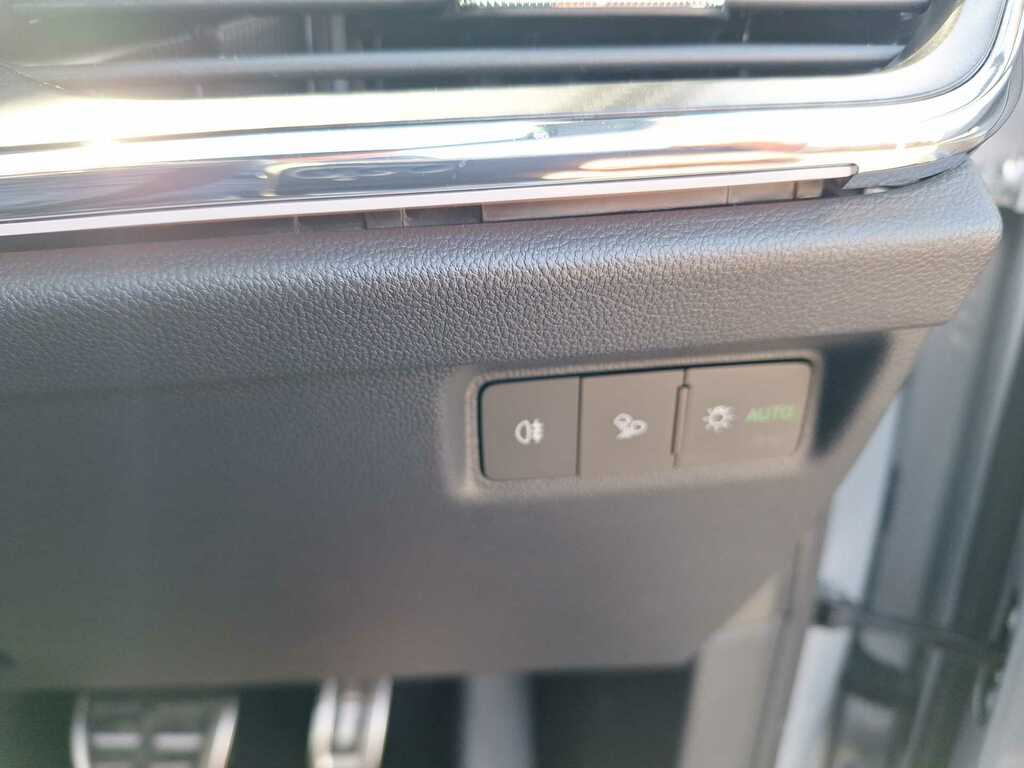 Skoda ENYAQ Sportline Plus Silver #10