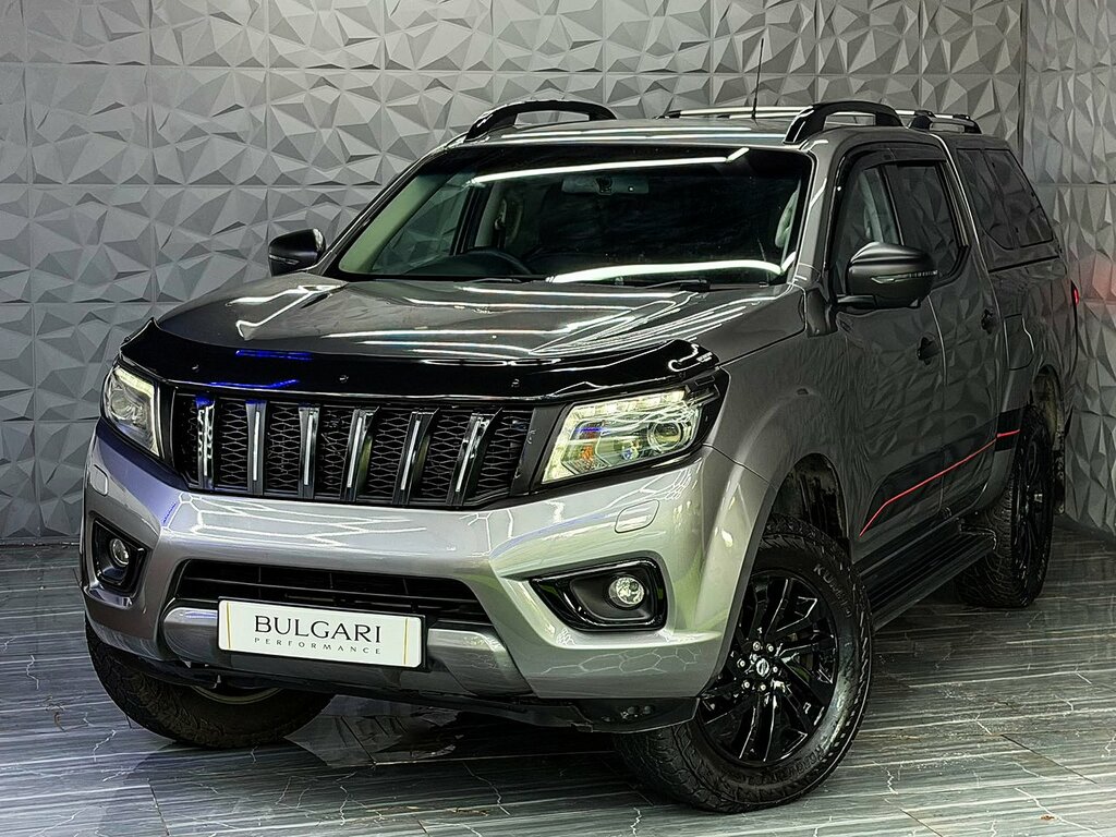 Nissan Navara Dci Tekna Stealth Look U936 Ulez Grey #2