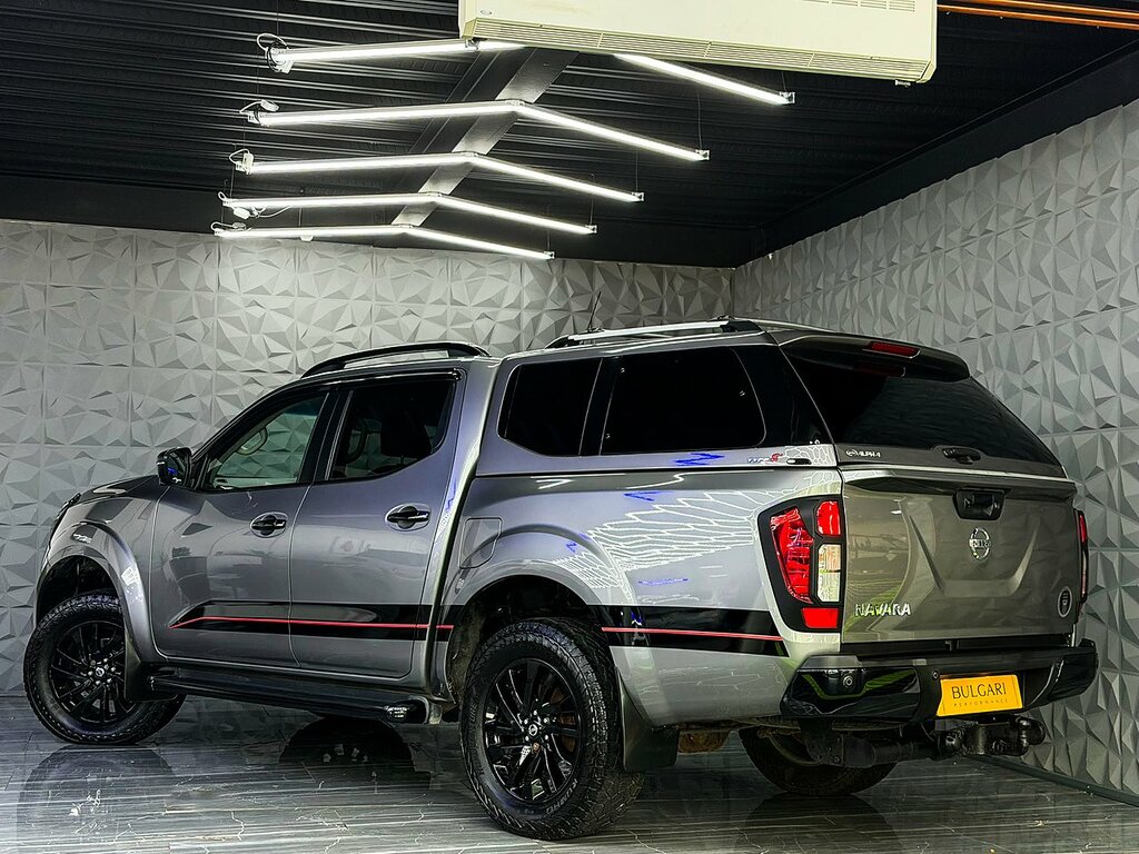 Nissan Navara 2.3 Dci Tekna 4X4 Shr Dcb 190 Bhp Black #8