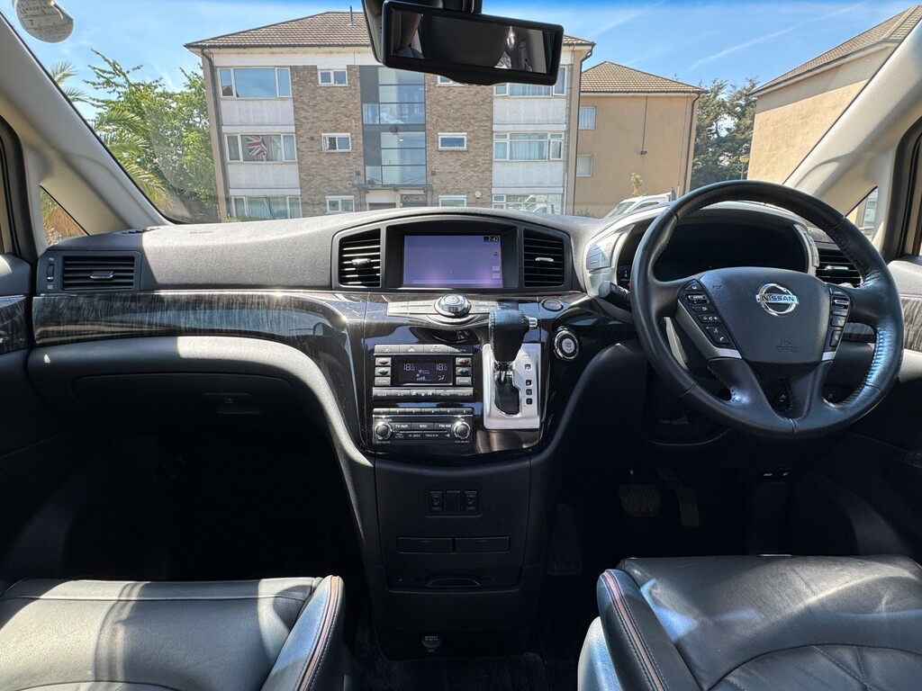 Nissan Elgrand Mpv White #45