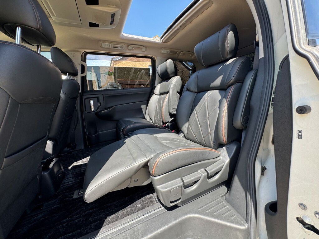 Nissan Elgrand Mpv White #25