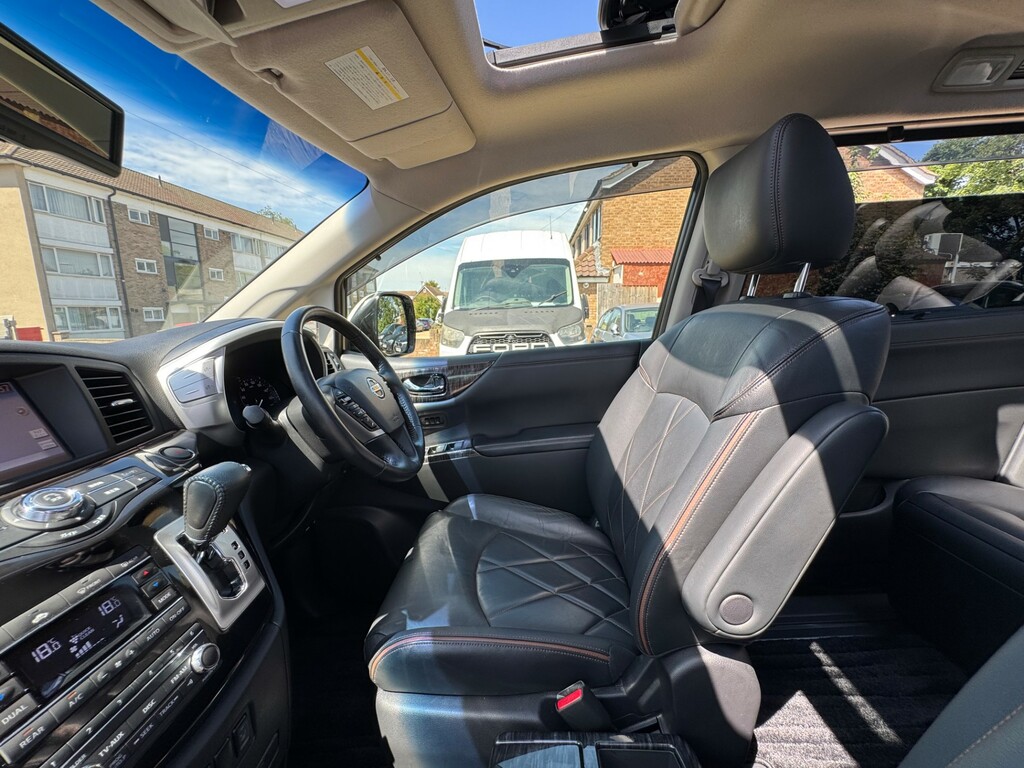 Nissan Elgrand Mpv White #21