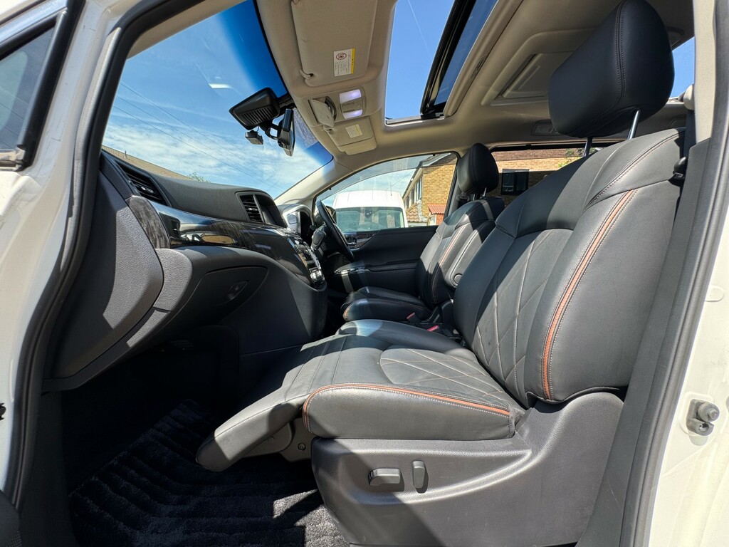 Nissan Elgrand Mpv White #20