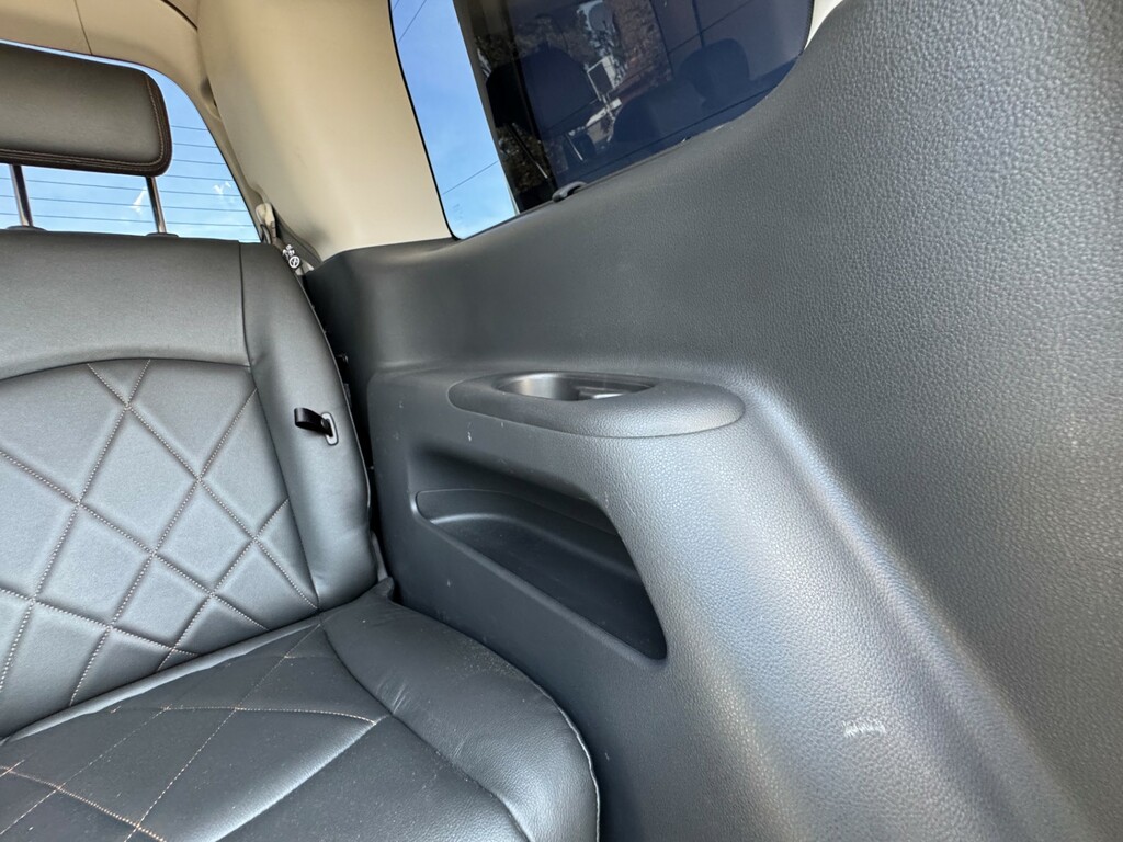 Nissan Elgrand Mpv White #39