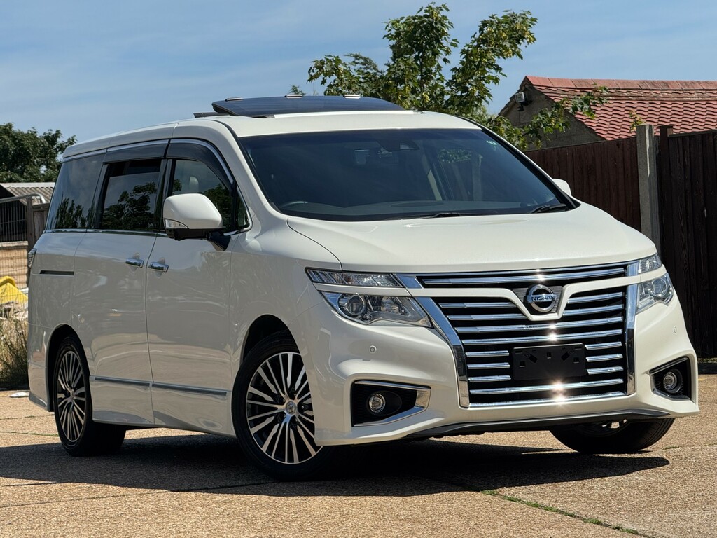 Nissan Elgrand Mpv White #74