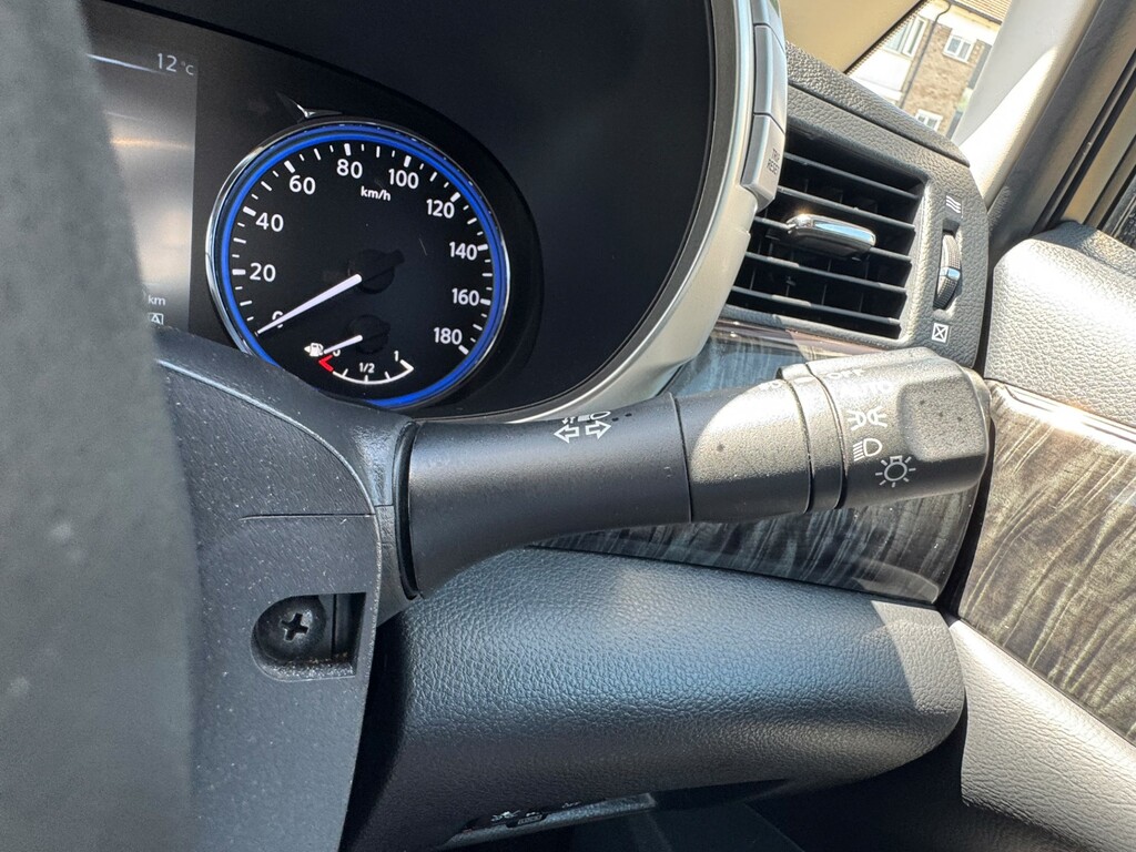 Nissan Elgrand Mpv White #57
