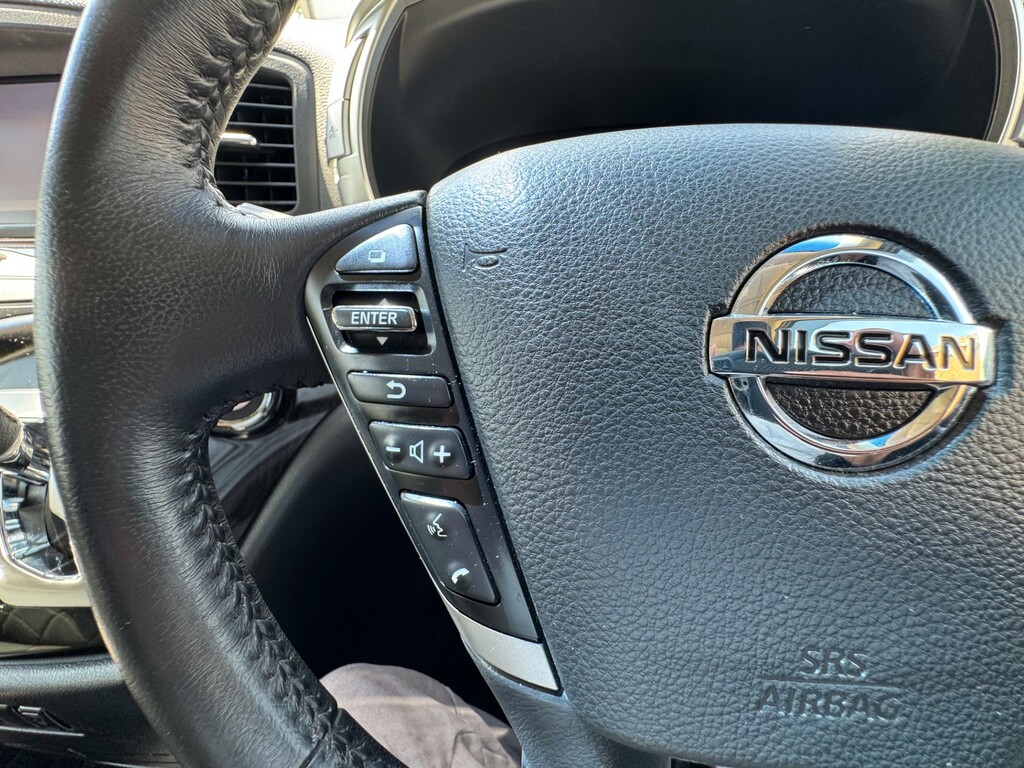 Nissan Elgrand Mpv White #54