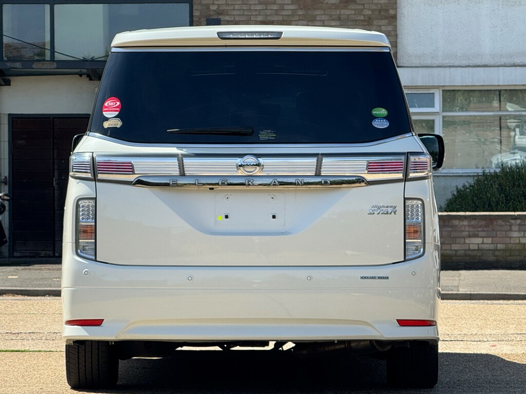 Nissan Elgrand Elgrand Highway Star Premium Edn 3.5L White #5