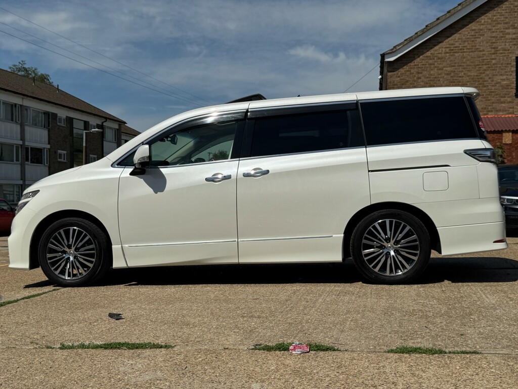 Nissan Elgrand Mpv White #8