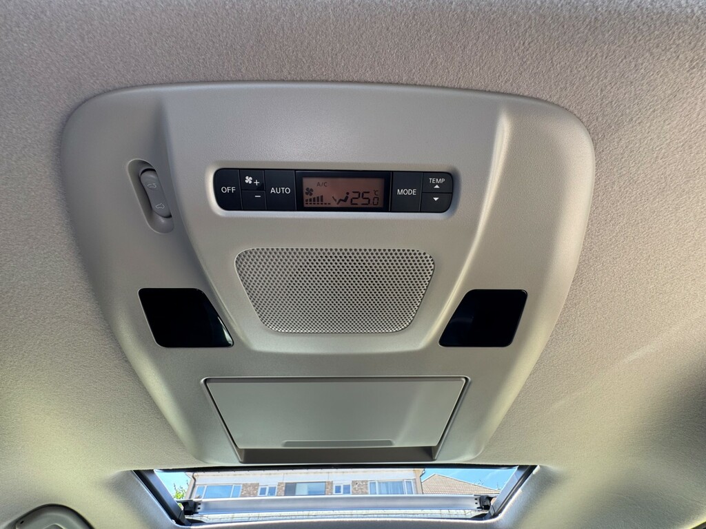 Nissan Elgrand Mpv White #71