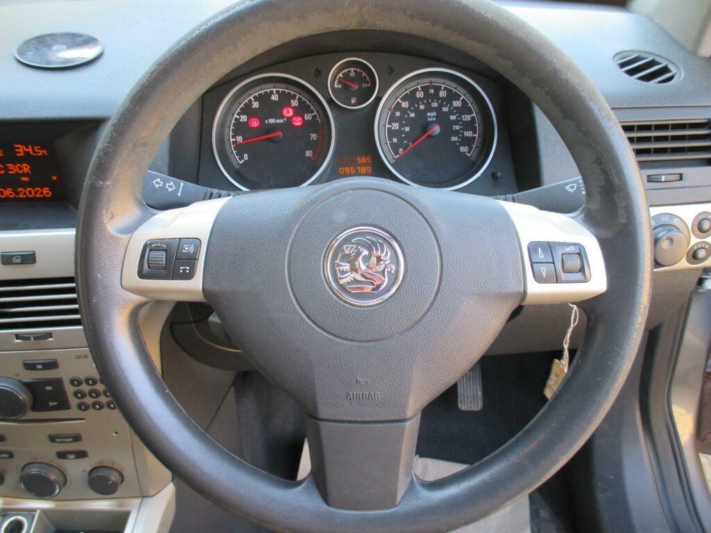 Vauxhall Astra 1.6T 16V Sri Exterior Pack Sport Hatch Black #17