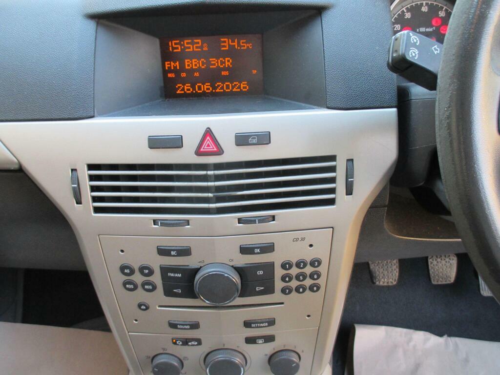 Vauxhall Astra 1.6T 16V Sri Exterior Pack Sport Hatch Black #14