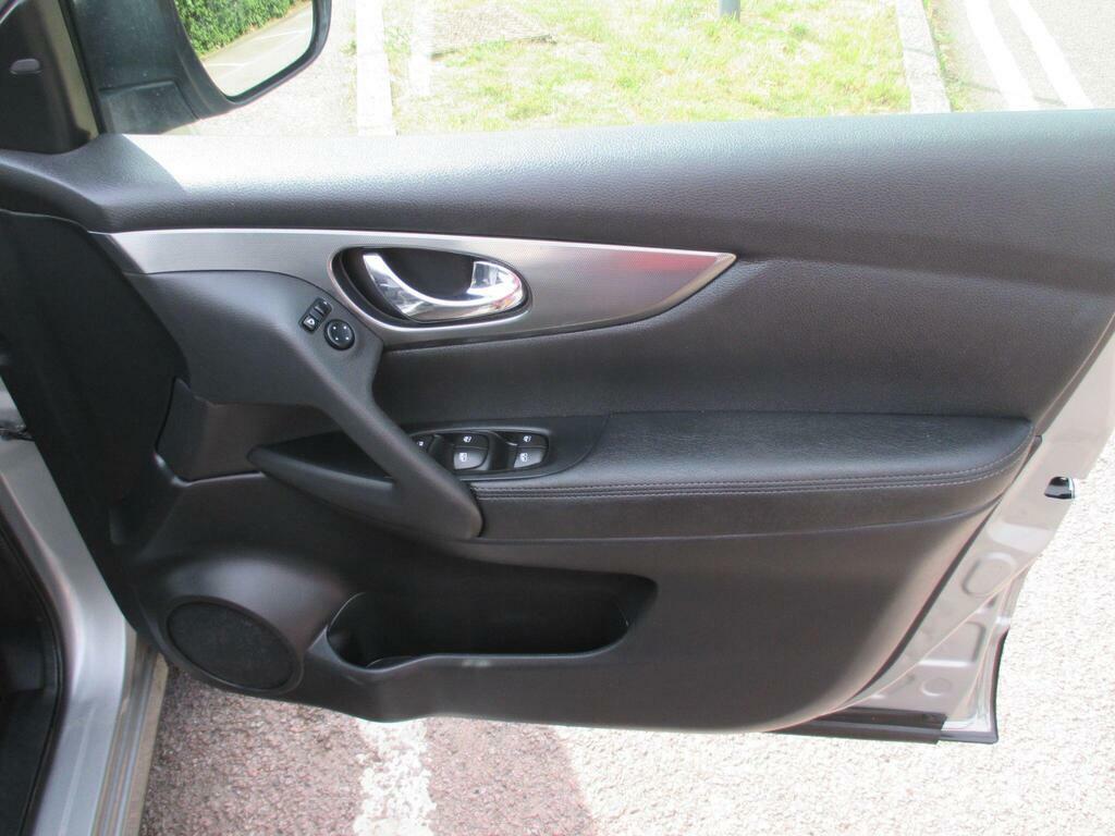 Nissan Qashqai Dig-t Acenta Premium Silver #46