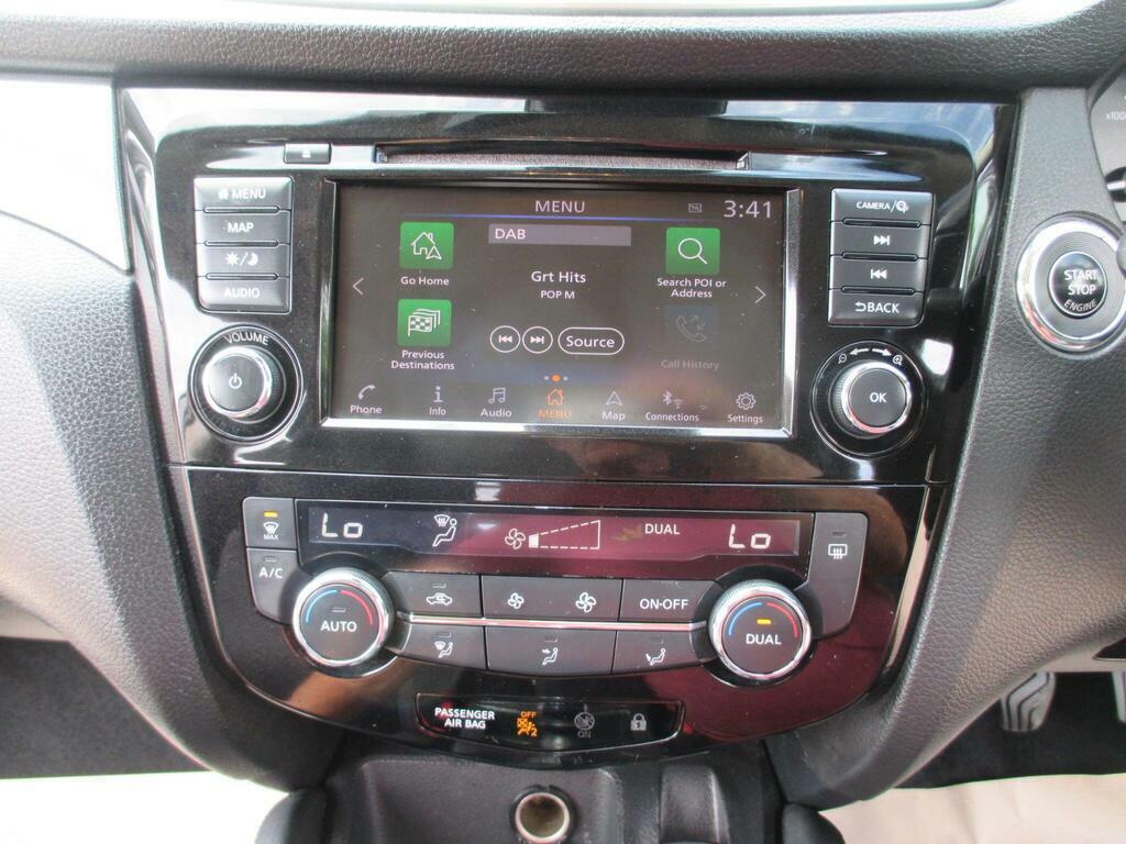 Nissan Qashqai Dig-t Acenta Premium Silver #16