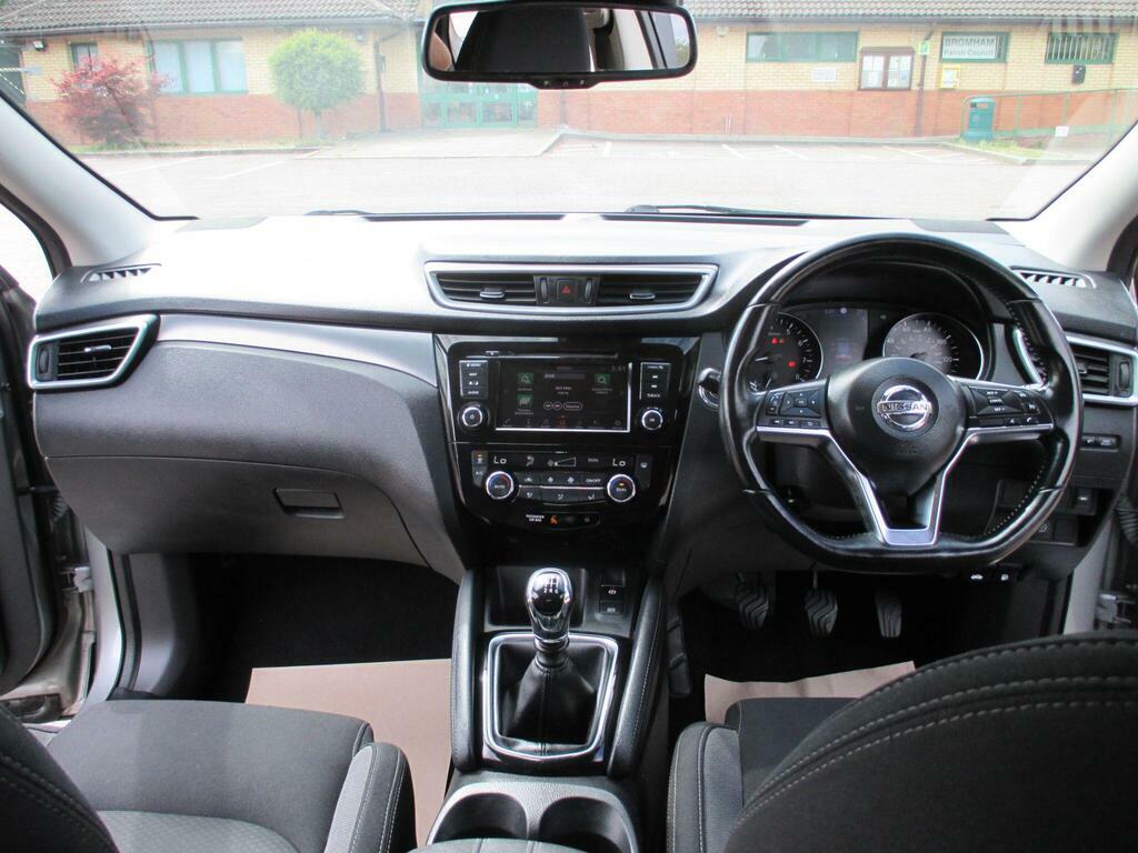 Nissan Qashqai Dig-t Acenta Premium Silver #15