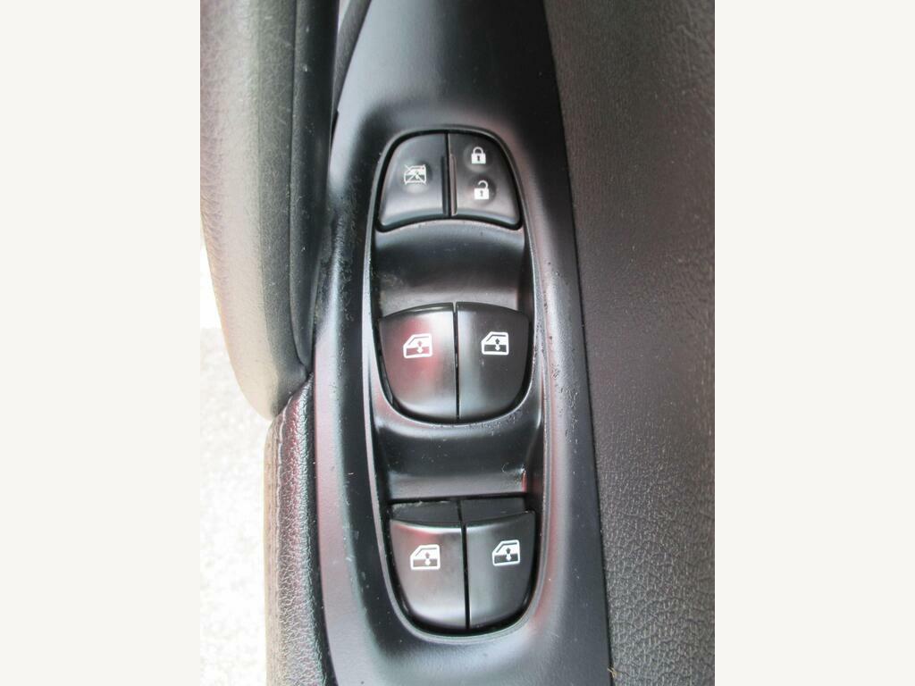 Nissan Qashqai Dig-t Acenta Premium Silver #45