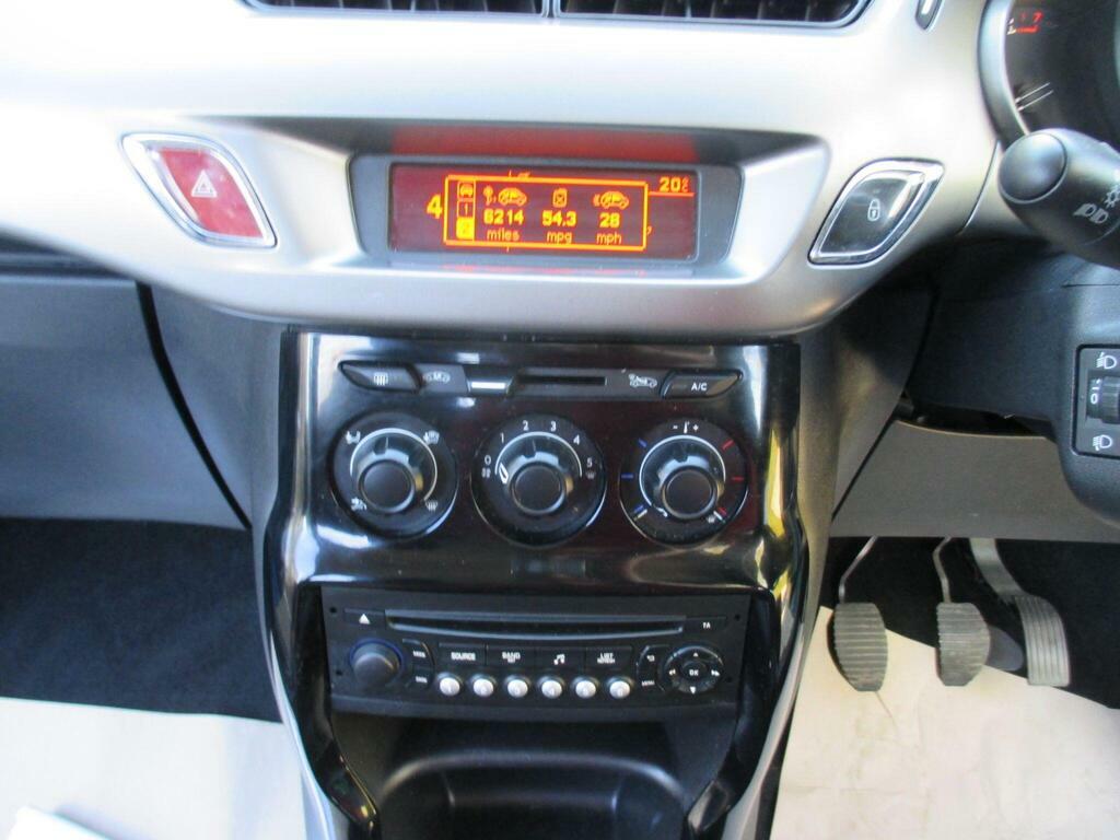 Citroen C3 2016 1.2 Puretech Platinum 108 Bhp Euro 6 Silver #15