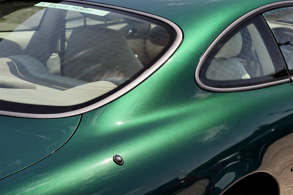 Jaguar XK8 4.2 Red #23