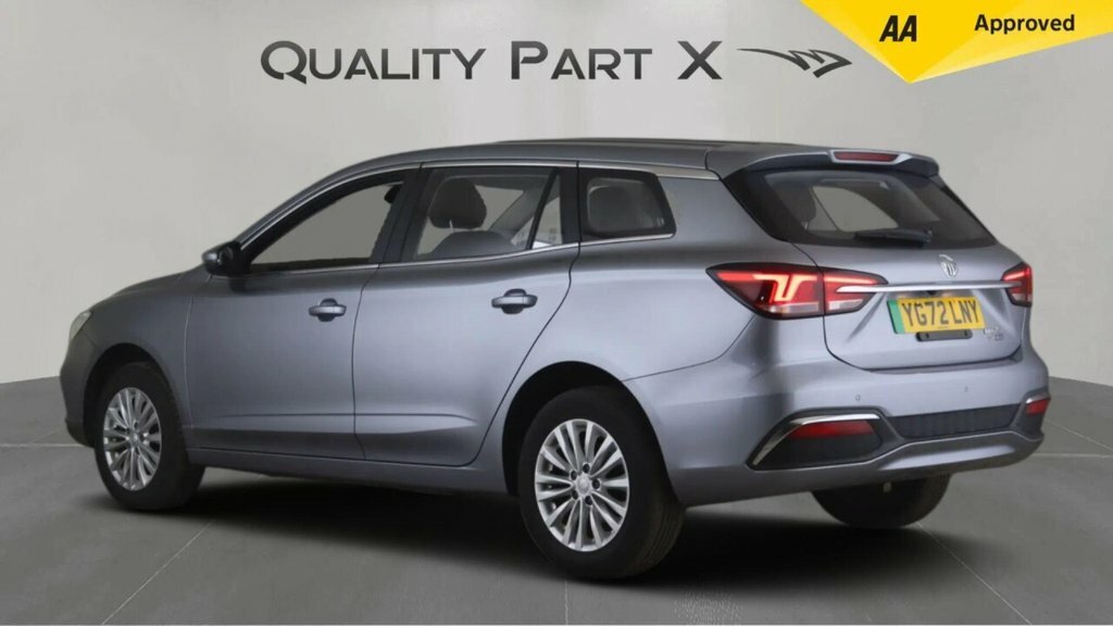MG MG5 Estate Silver #5