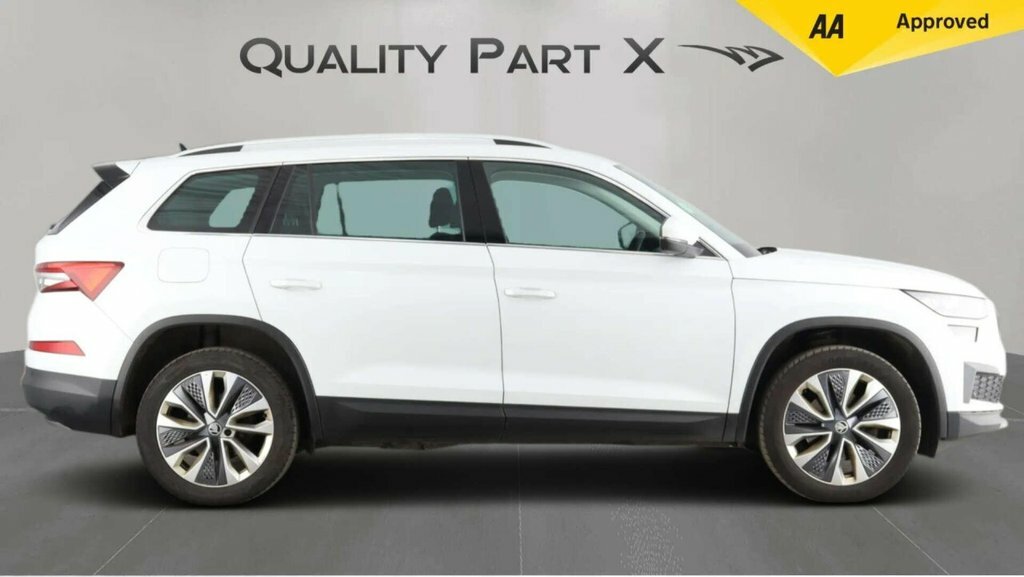 Skoda Kodiaq Suv White #4